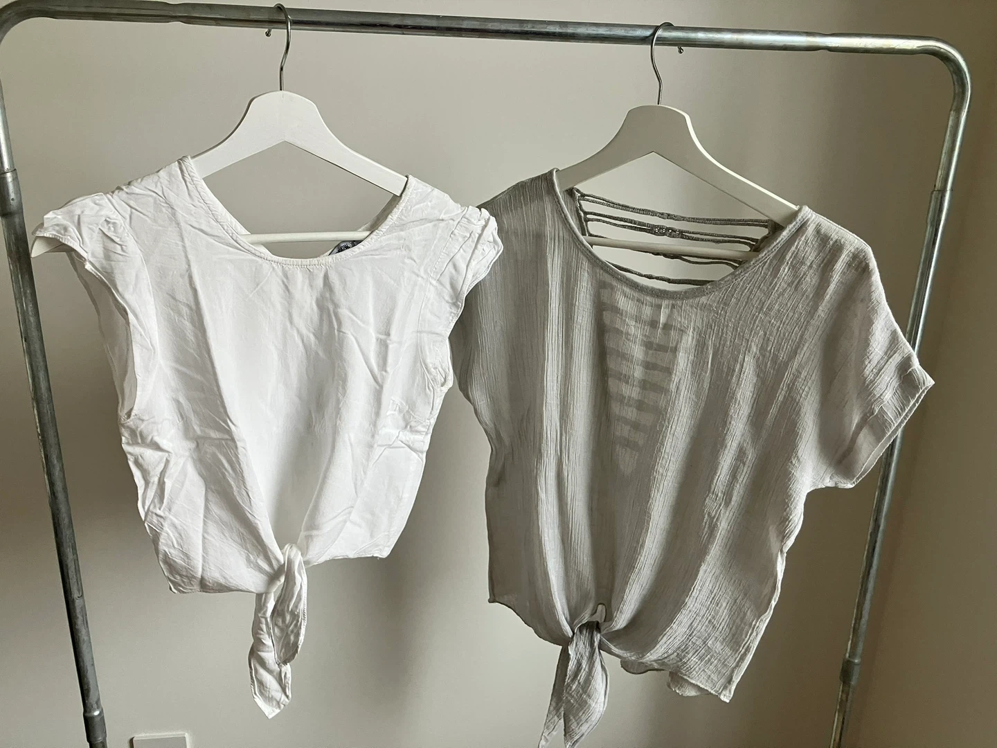 Cropped Tie-Front Tops Size S