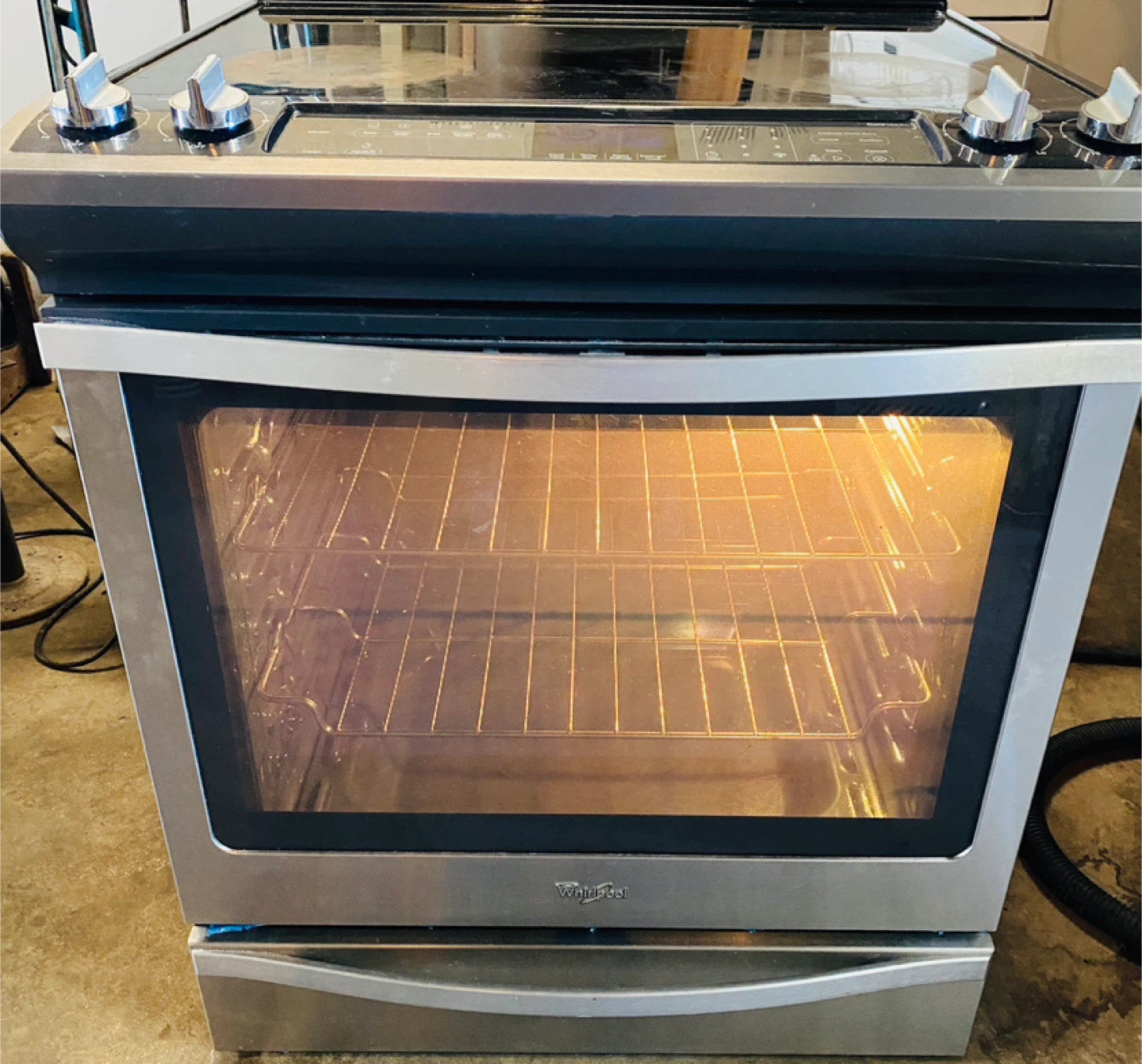 Whirlpool 30” Smooth-Top Range