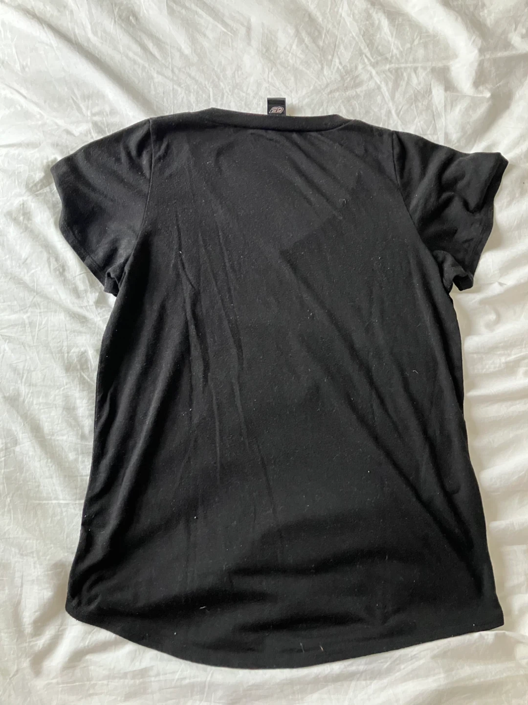 Diesel 55DSL Black Heart Tree Ring V-Neck T-Shirt - photo 4