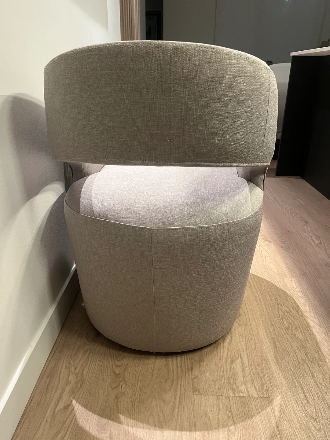 Set of 2 upholstered accent chairs - photo 3