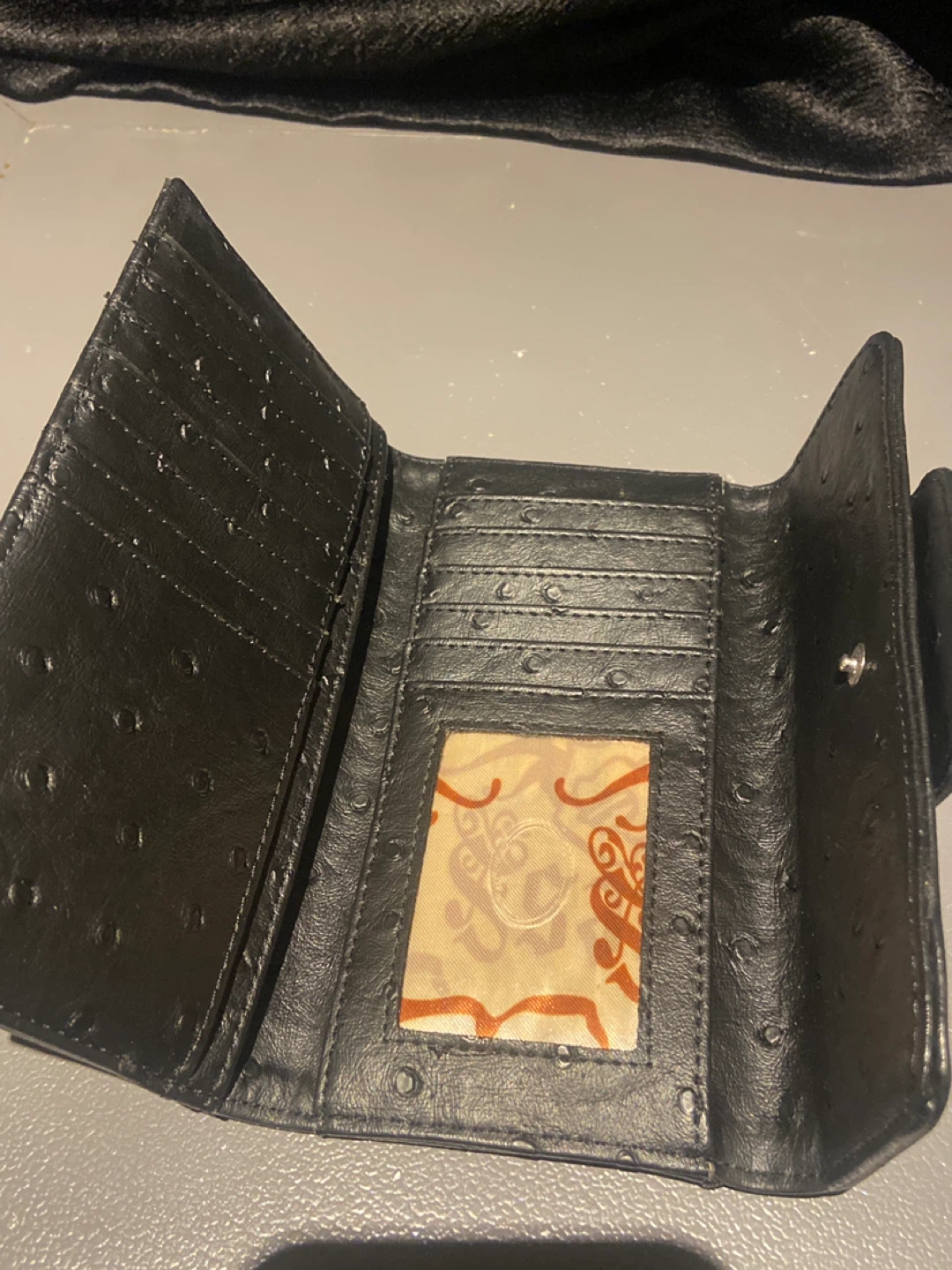 Guess Black Ostrich Embossed Wallet - photo 2