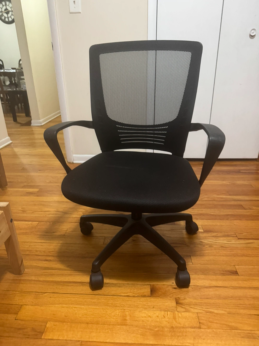 Black Mesh Office Chair - photo 3