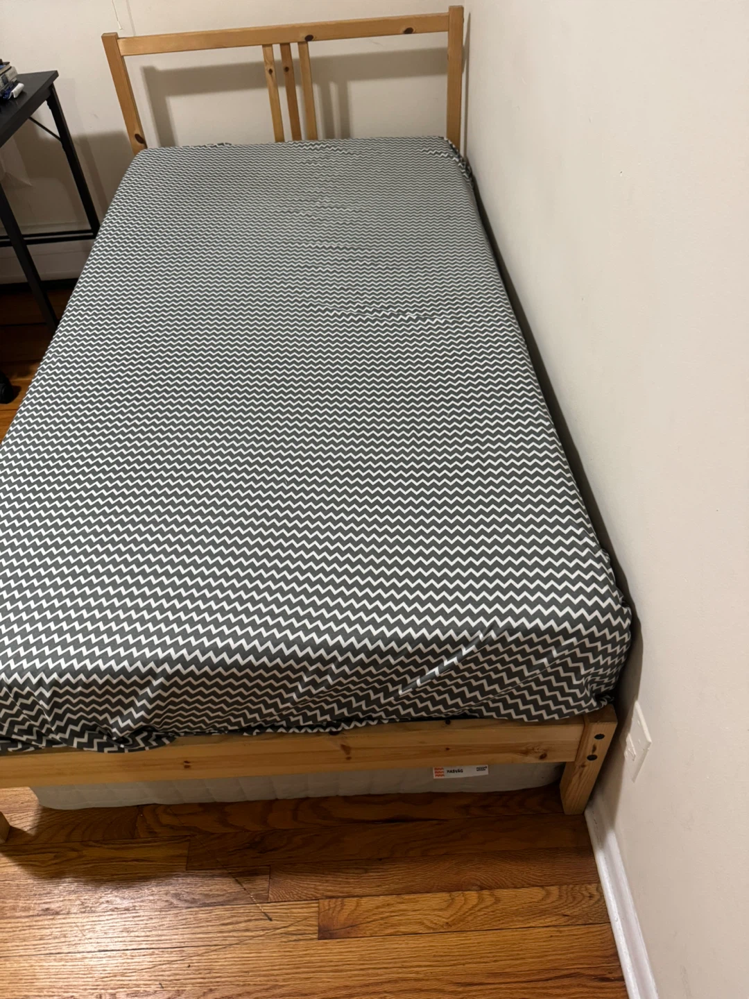 Twin Wood Bed Frame with Mattress - photo 3