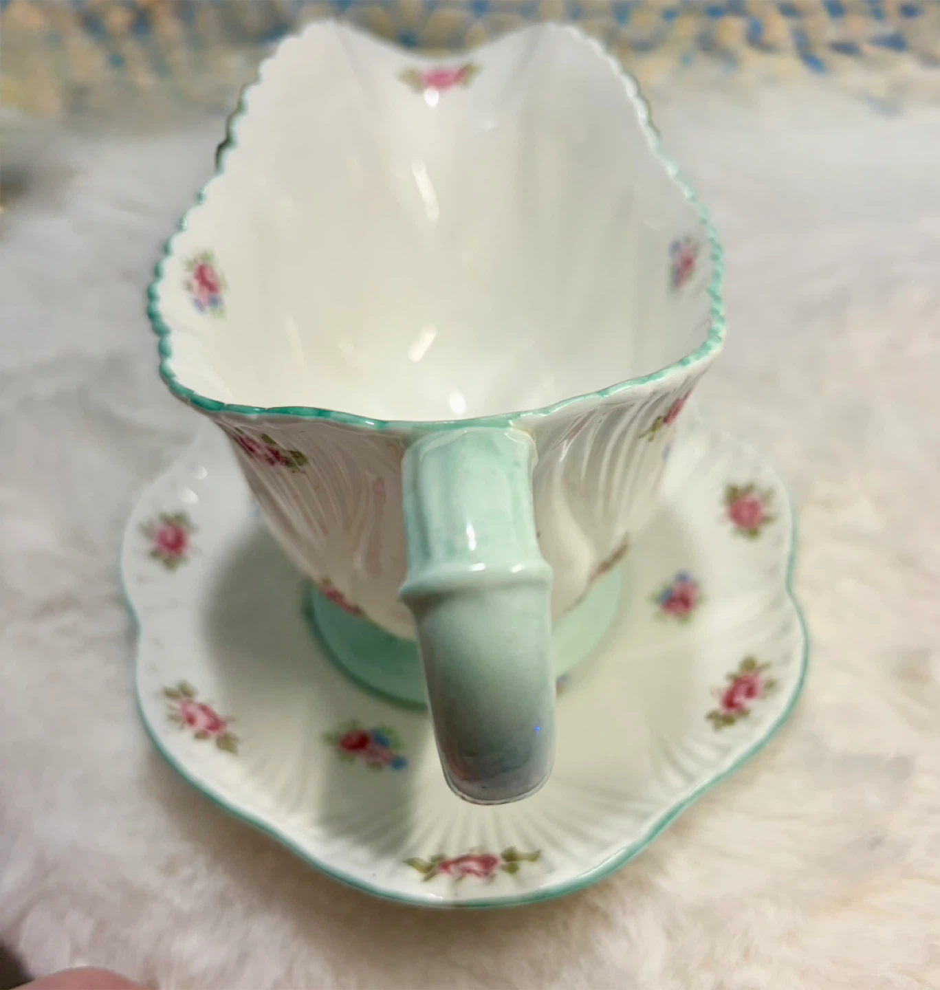 Vintage Shelley “Rosebud” Bone China Gravy Boat & Saucer - photo 2