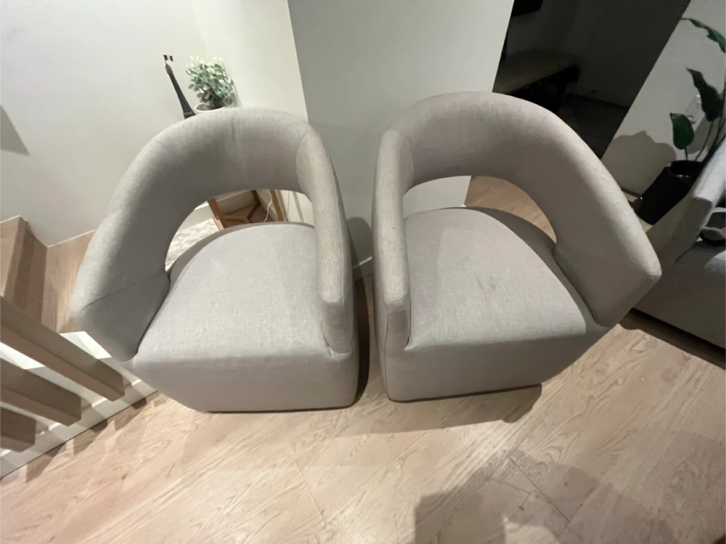Set of 2 upholstered accent chairs - photo 4