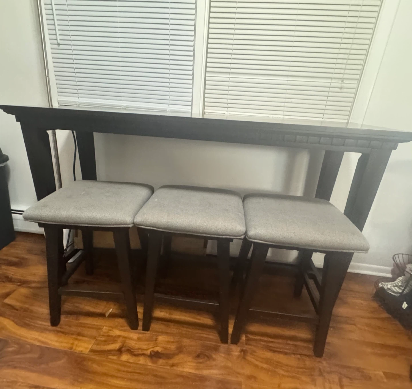 Dark Wood Console Table with 3 Gray Stools - photo 2