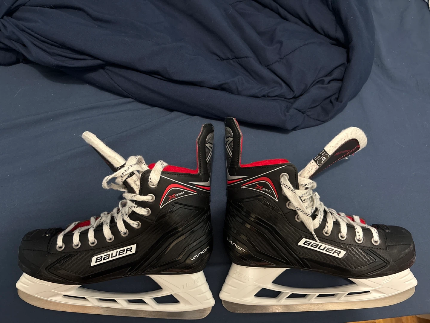 Bauer VAPOR Hockey Skates Size 8R