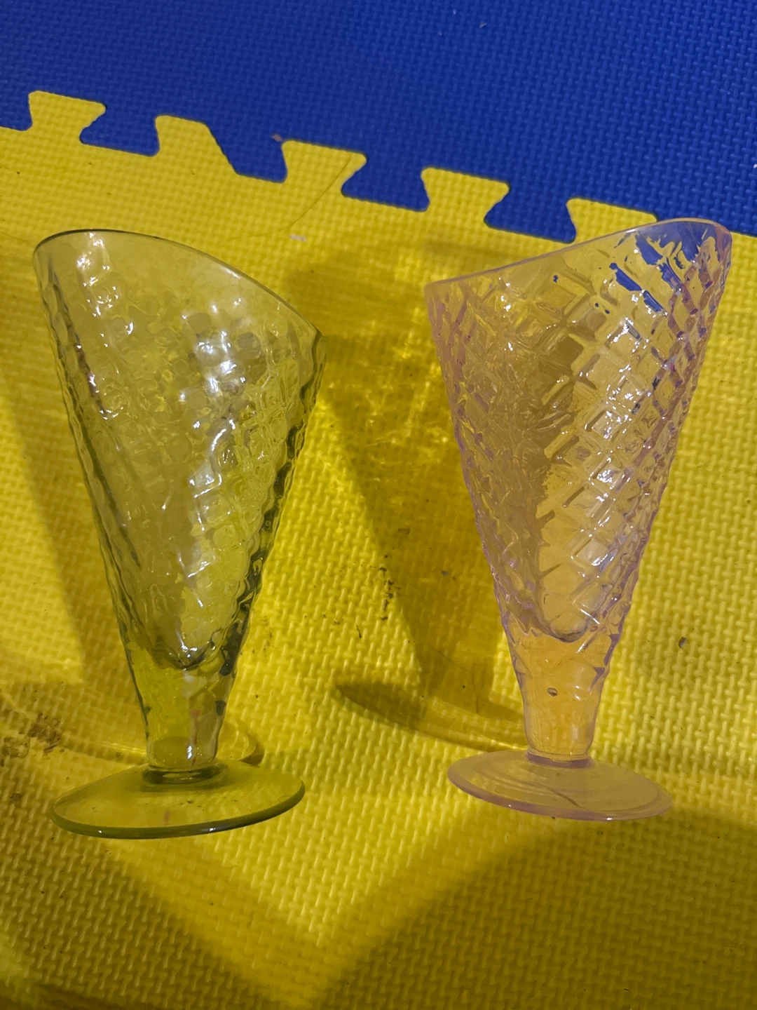 Set of 2 Ice Cream Cone Glasses - photo 2