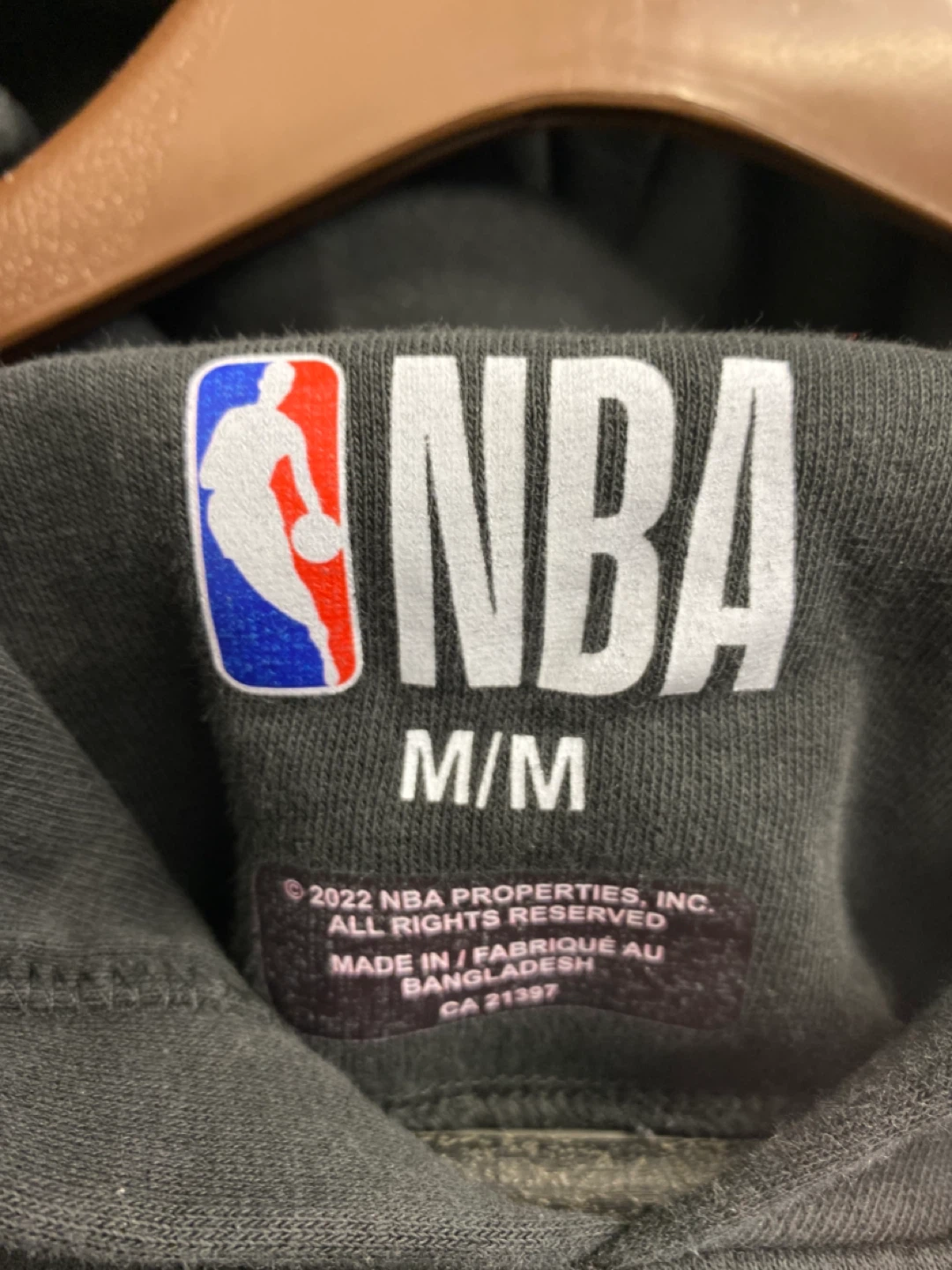 Chicago Bulls NBA Hardwood Pullover Hoodie Men’s - M - photo 4