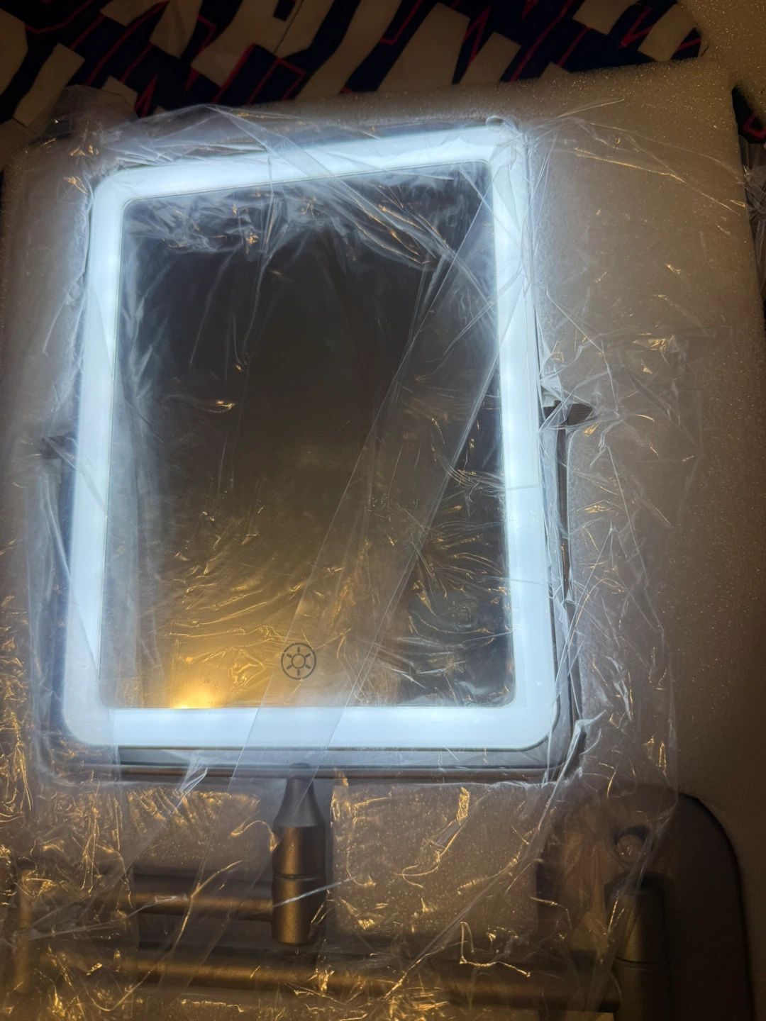 Rechargeable Wall Mounted Lighted Makeup Vanity Mirror - photo 4