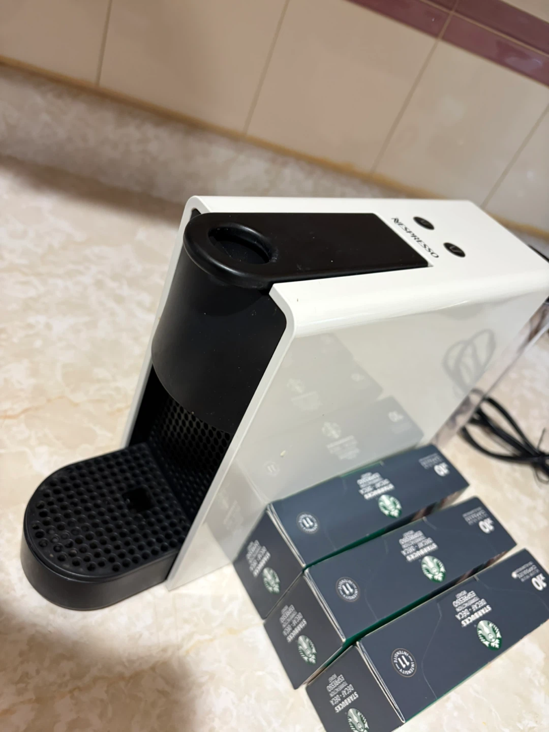 Nesspresso espresso machine with coffee pods Starbucks - photo 4
