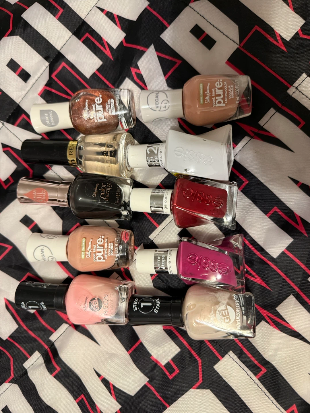 Essie and Sally Hansen Nail Polish Lot 10pcs