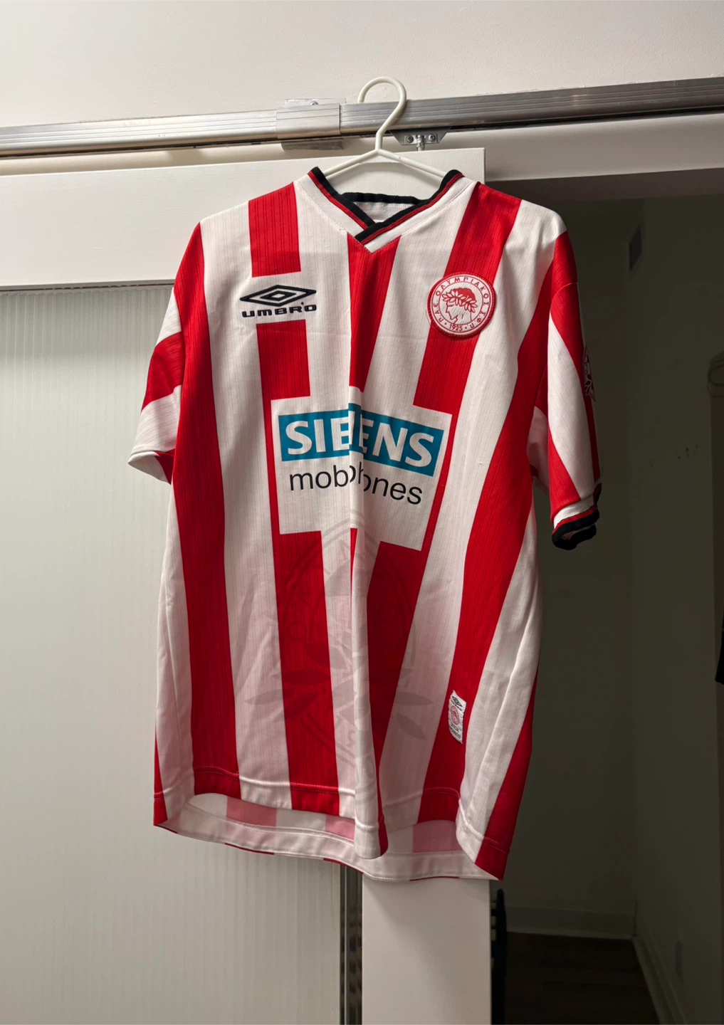 Greece & Olympiacos Jersey Bundle (6 Pieces) - photo 2