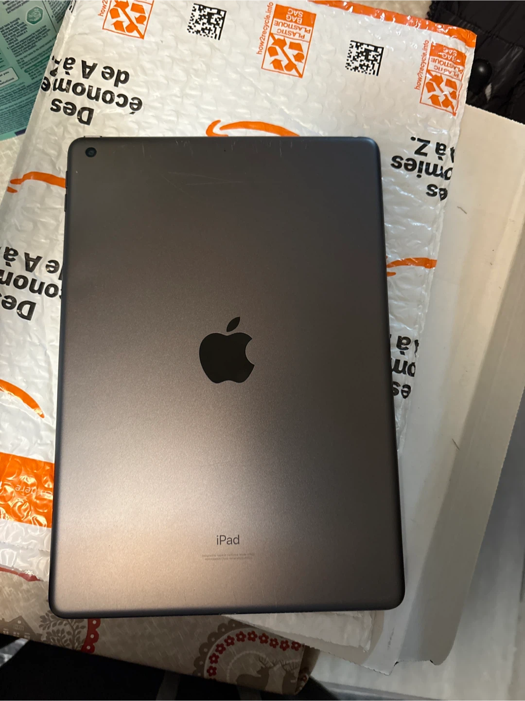 Apple iPad 9th gen - photo 2