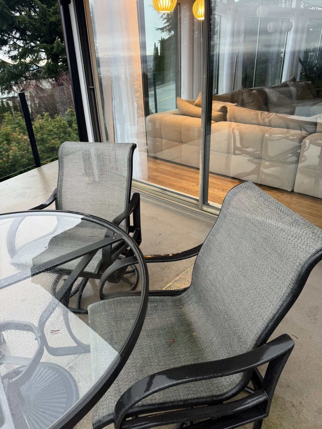Ginger Jar patio table set - photo 3