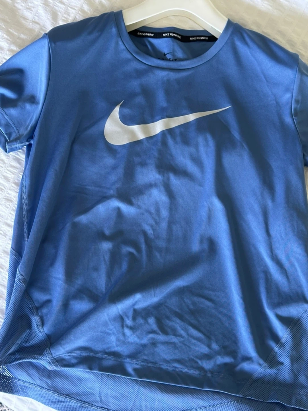 Women’s Nike Dri-FIT Running Shirt – XS (Like New) - photo 4