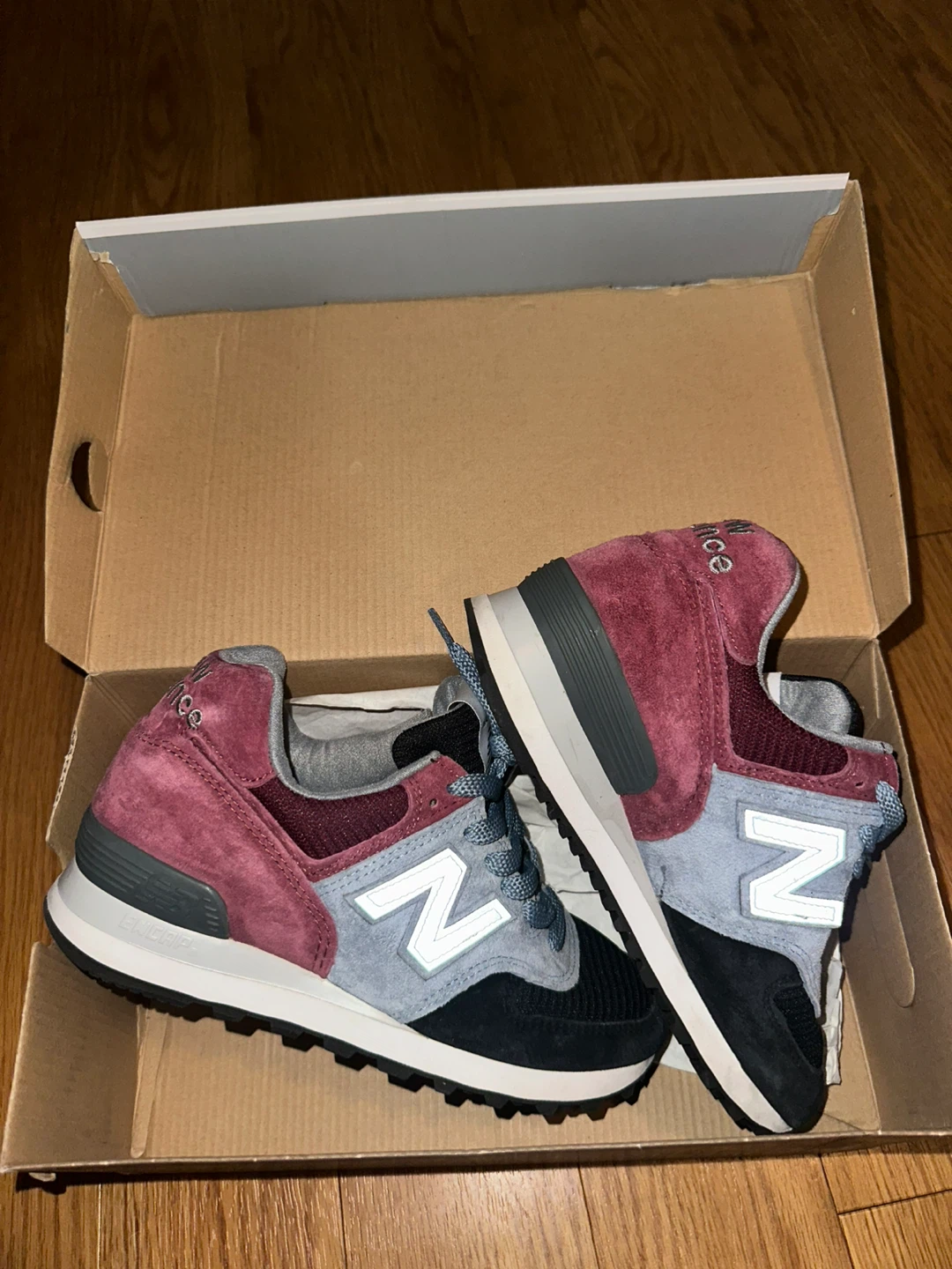 New Balance Women's Classic Sneakers Size 5 - photo 2