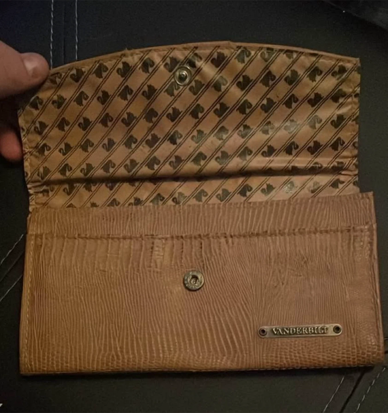 Vanderbilt Brown Faux Leather Lizard Embossed Wallet - photo 3