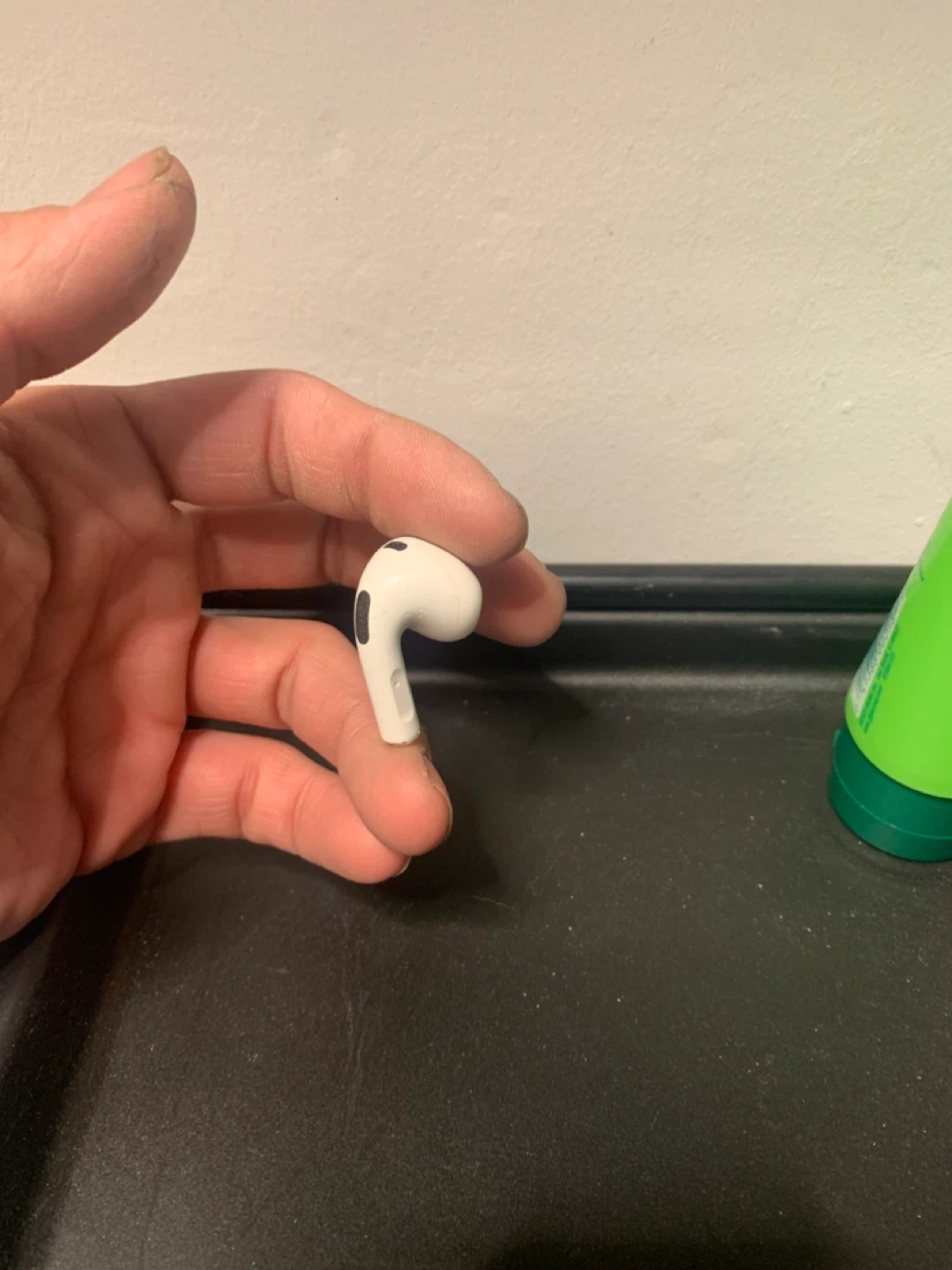 Apple AirPods 3rd gen (Right Earbud) - photo 4
