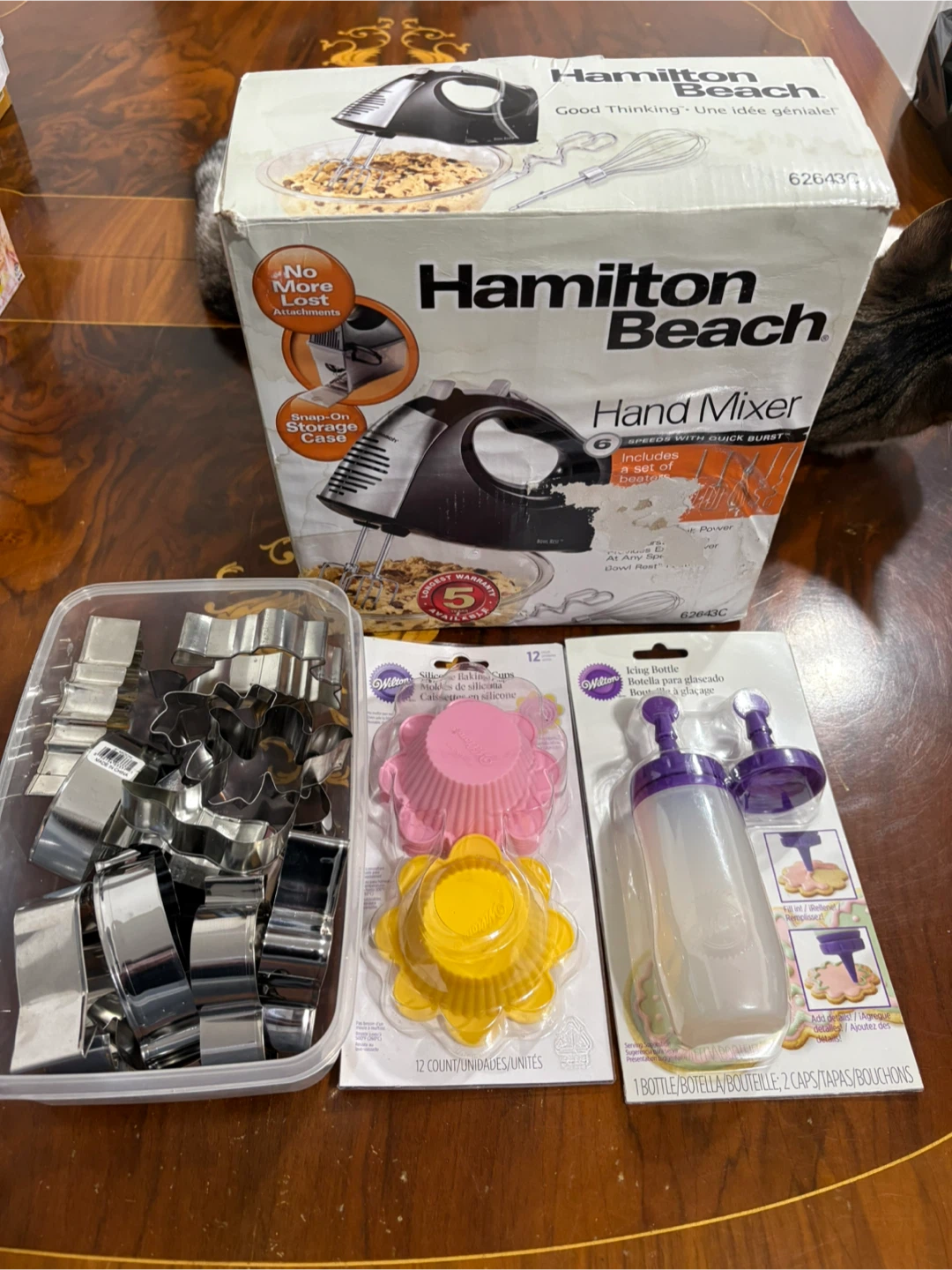Hamilton Beach Hand Mixer with 6 Speeds and Quick Burst