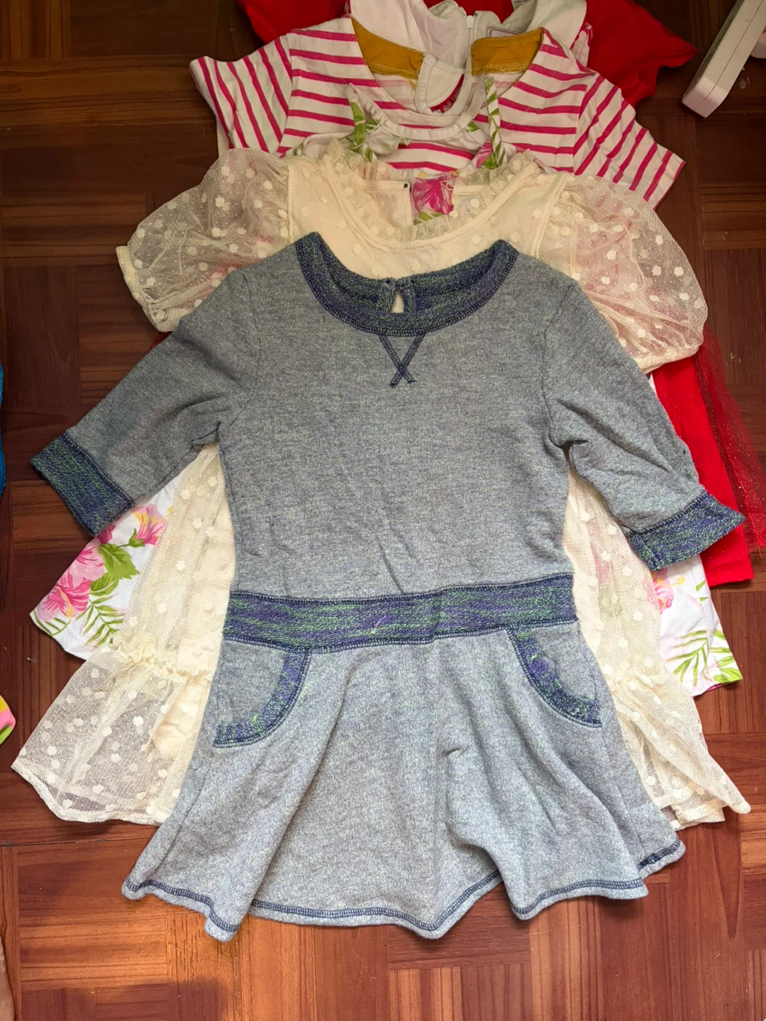 5T dresses - photo 2