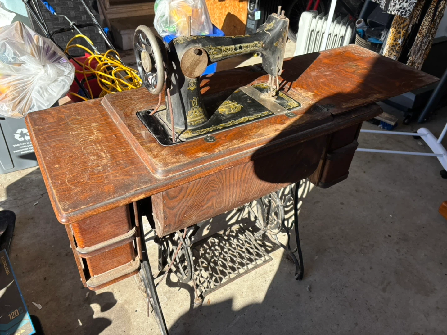 Vintage Singer Sewing Machine with Wooden Cabinet