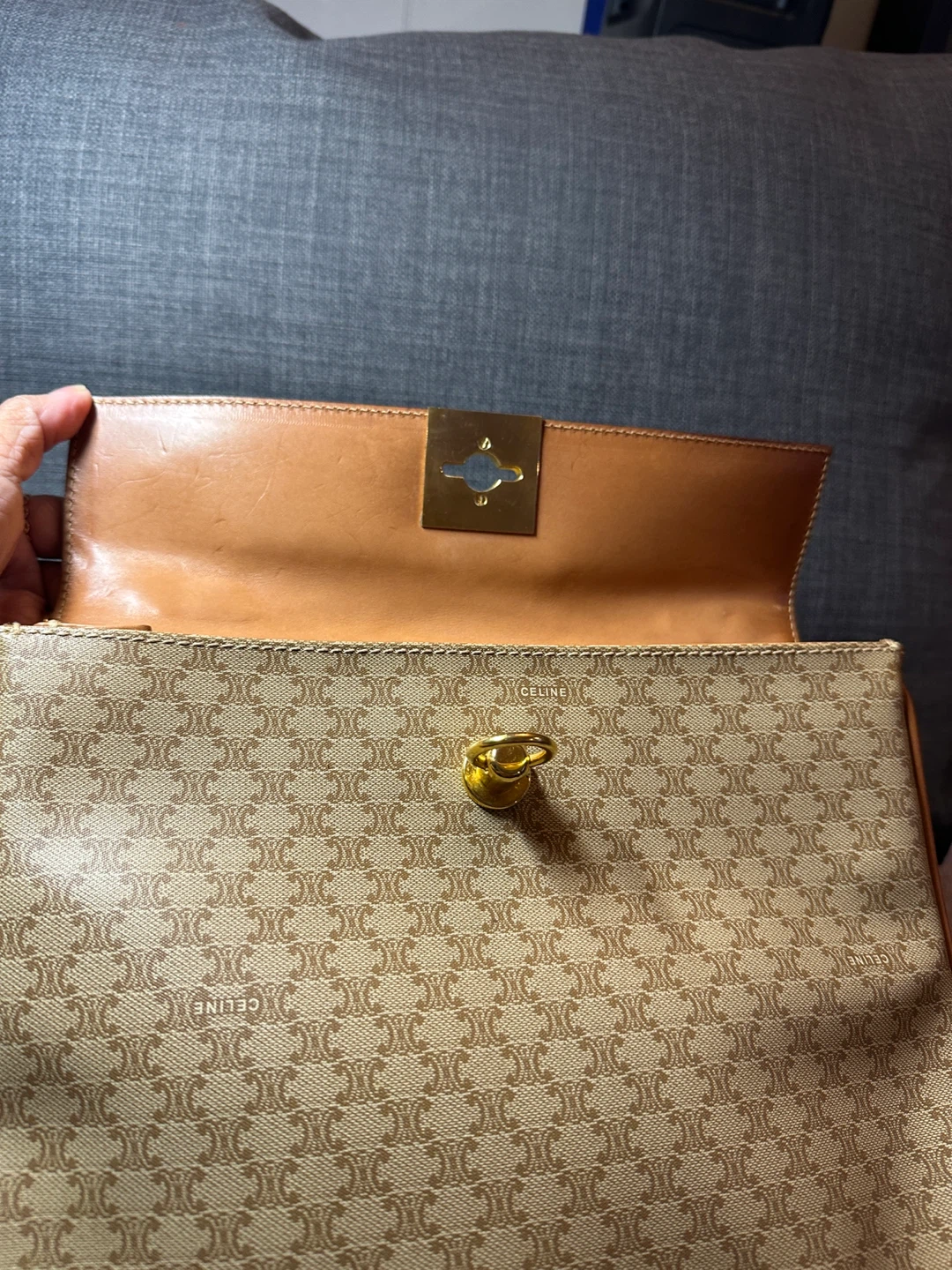 CELINE Triomphe Canvas Shoulder Bag - photo 4