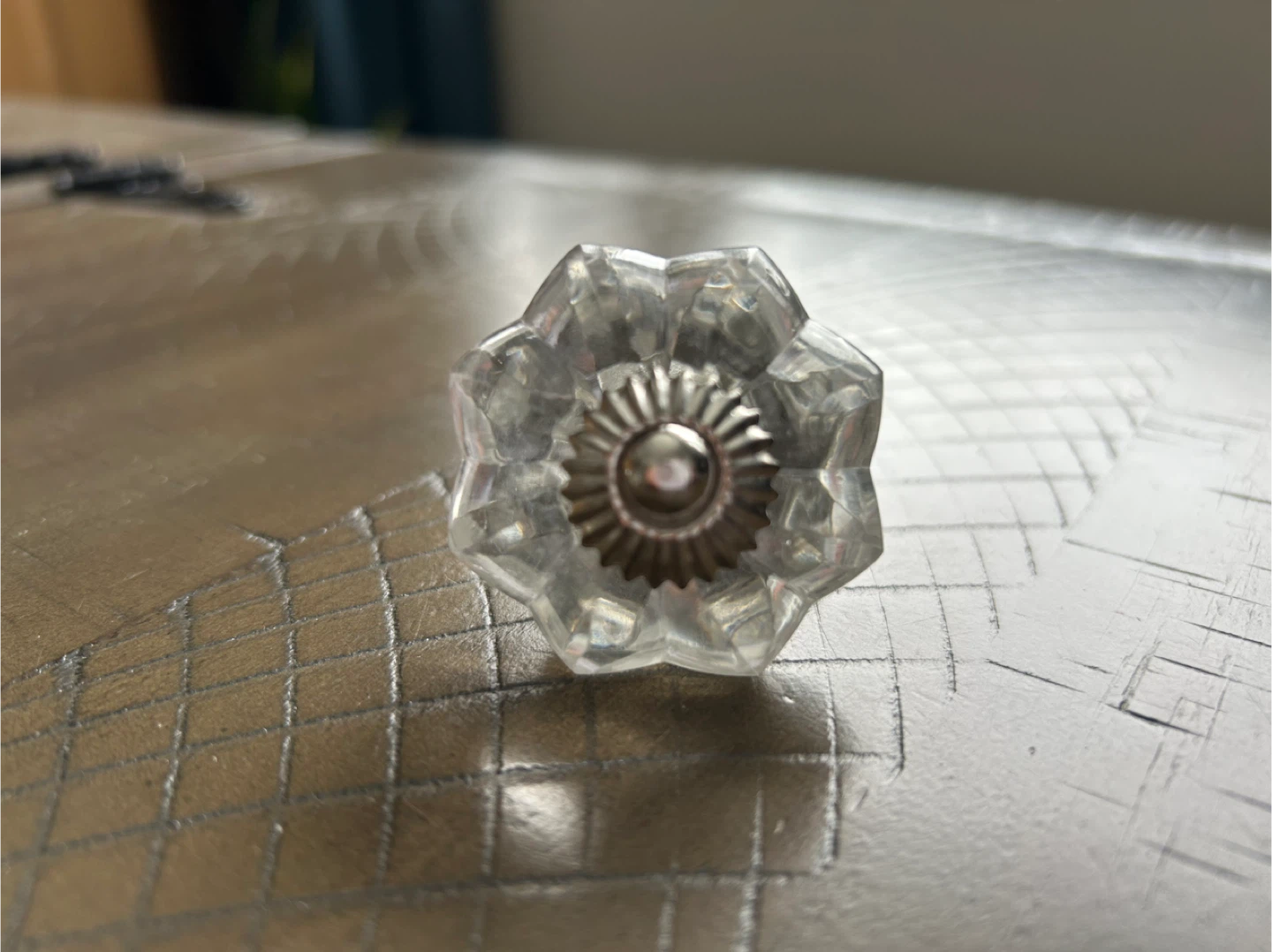 Set of 4 Clear Glass Cabinet Knobs, never used - photo 3