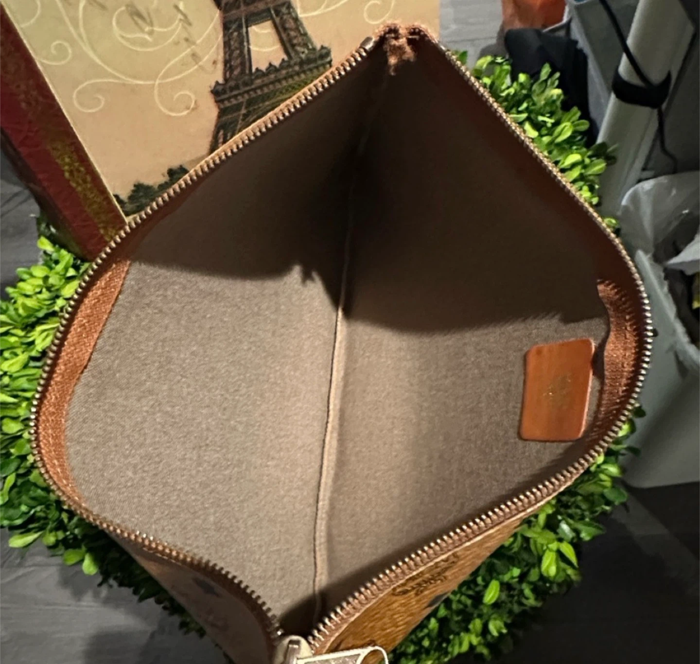MCM Visetos Pouch Clutch - photo 2