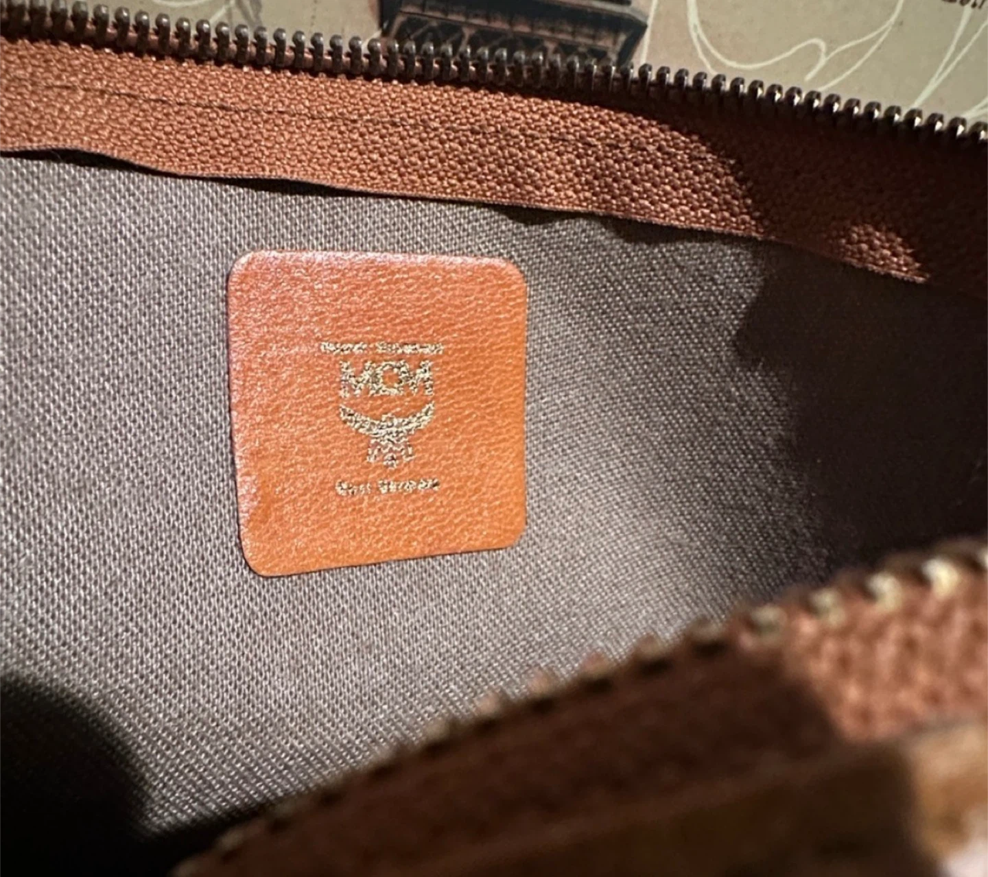 MCM Visetos Pouch Clutch - photo 3