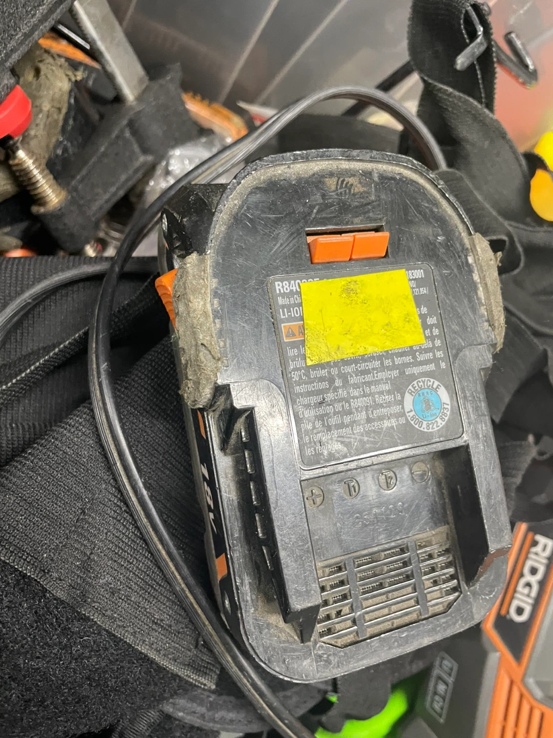Ridgid 18V Lithium Ion Battery and Charger - photo 4