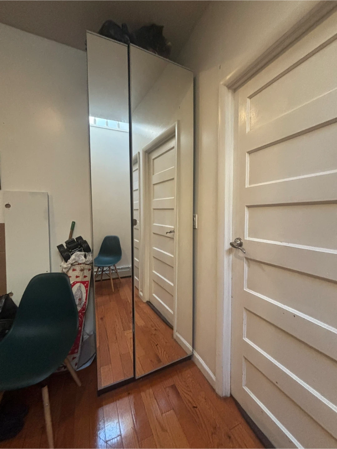 FREE Wardrobe with Mirrored Doors - photo 2