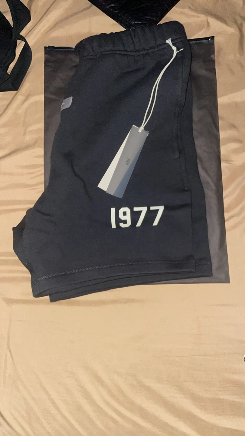 ESSENTIALS Fear of God 1977 Shorts XS