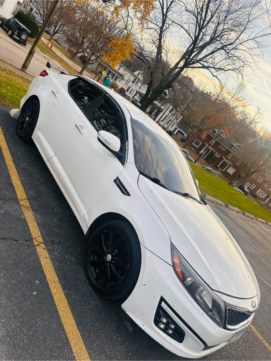 White Kia Optima Sedan