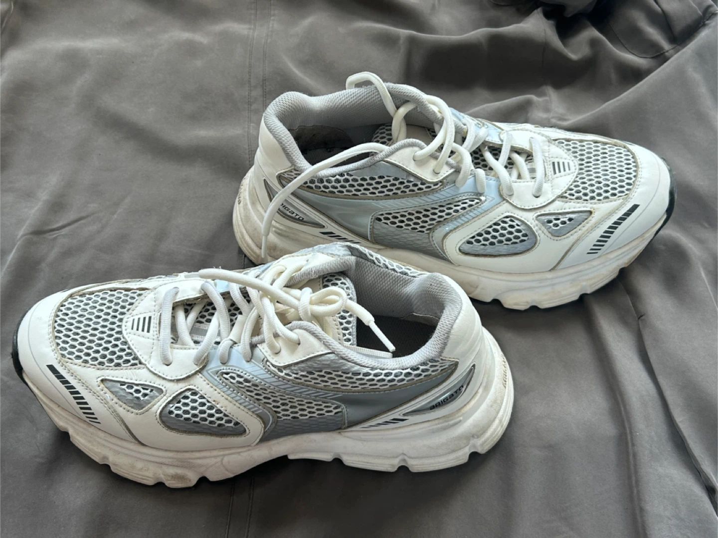 Axel Arigato White & Silver Marathon Runner Sneakers - photo 4