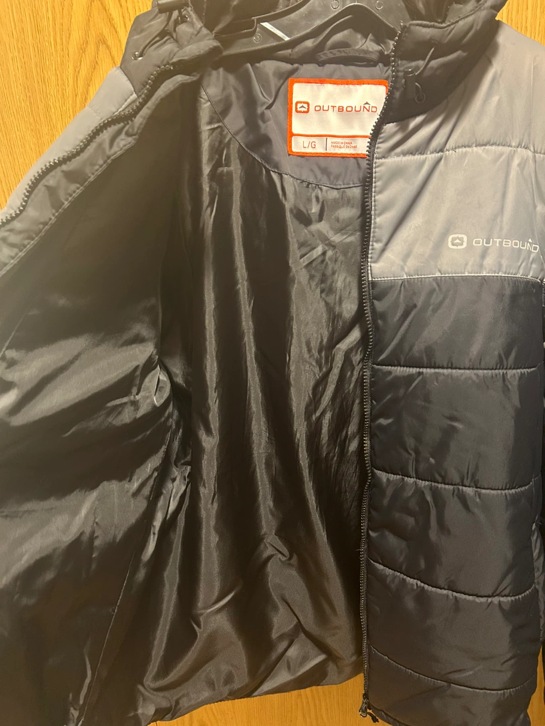 Outbound Hooded Puffer Jacket - Size L/G - photo 4