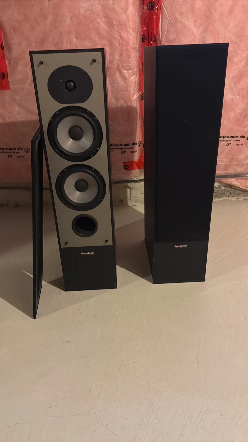 Paradigm Monitor 90 Floorstanding Speakers