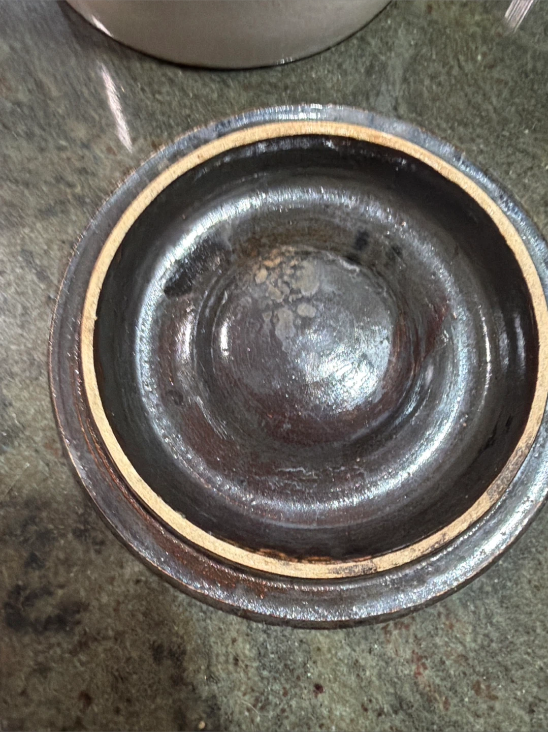 Vintage Crock Pot 2 Gallon American made early 1900 - photo 3