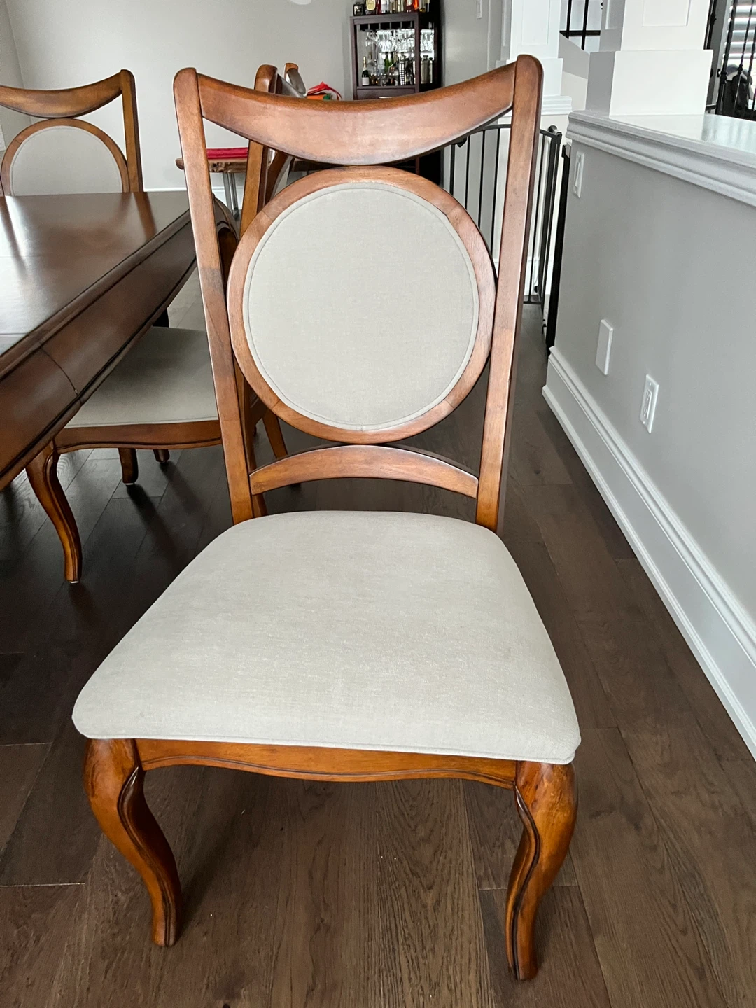 6 piece dining room table and chairs