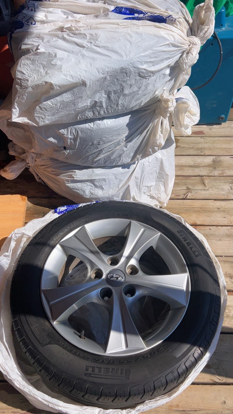 Hyundai Rim  with Pirelli All Seasons Tire - photo 3