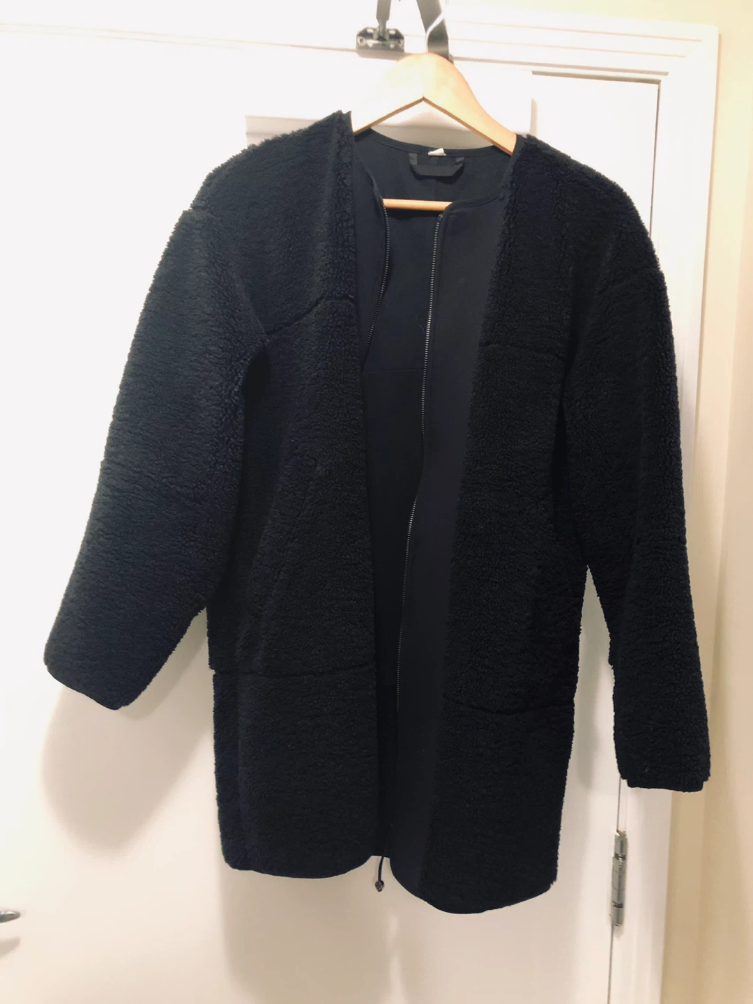 Stunning Lululemon Black Fleece Zip-Up Jacket - photo 2