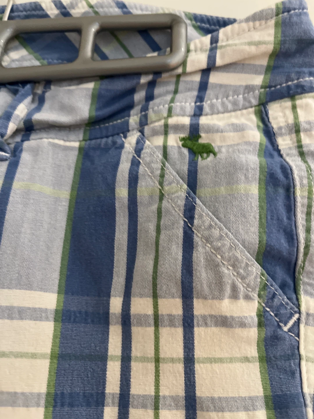 Abercrombie & Fitch Plaid Shorts - Size 4 - photo 2