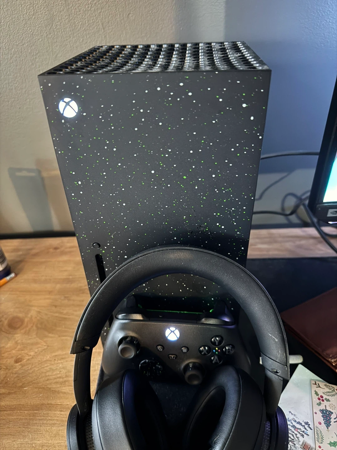 Xbox Series X 2TB Galaxy Black Edition + Headset + Controller