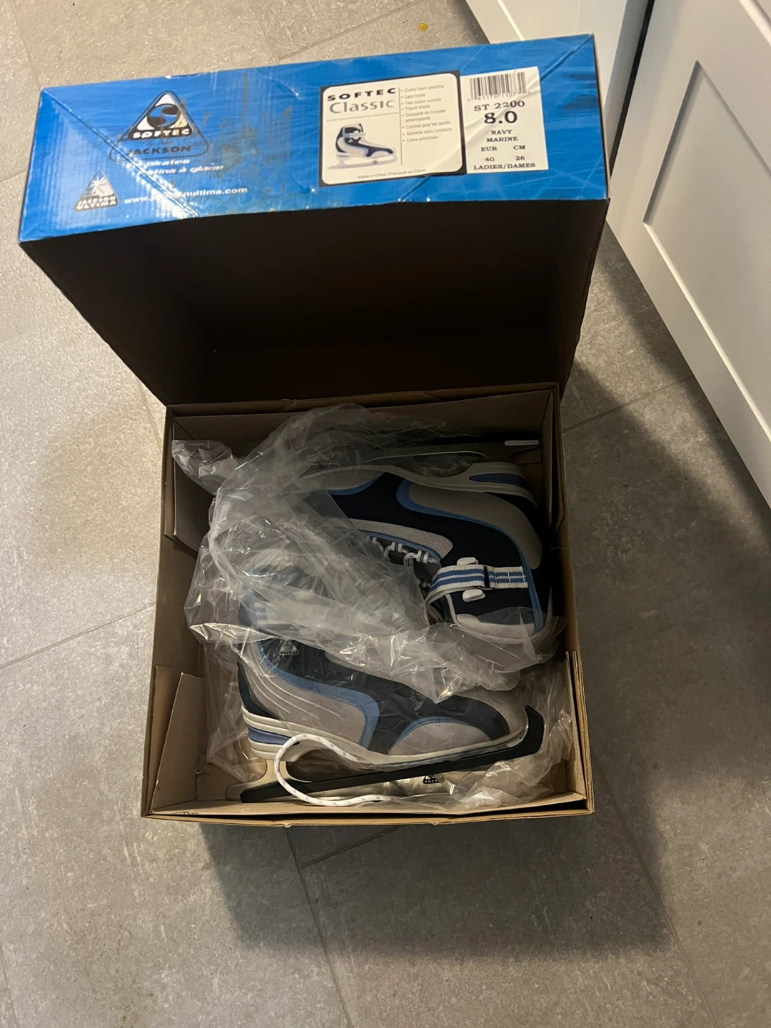 Softec Classic Ice Skates - Size 8.0 Ladies