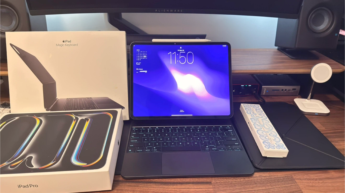 iPad Pro 13 M4 (256GB) w/ Magic Keyboard, Pencil Pro