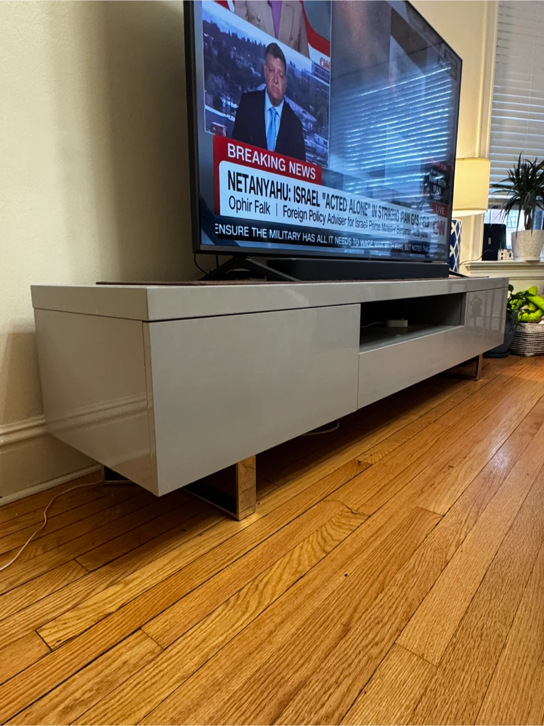 Glossy Grey TV Stand with Chrome Legs - photo 4