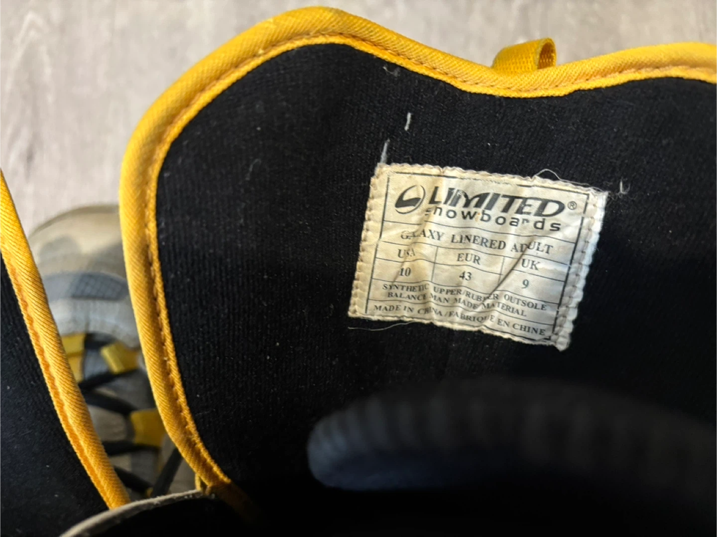 LIMITED Snowboard Boots Size 10 - photo 2