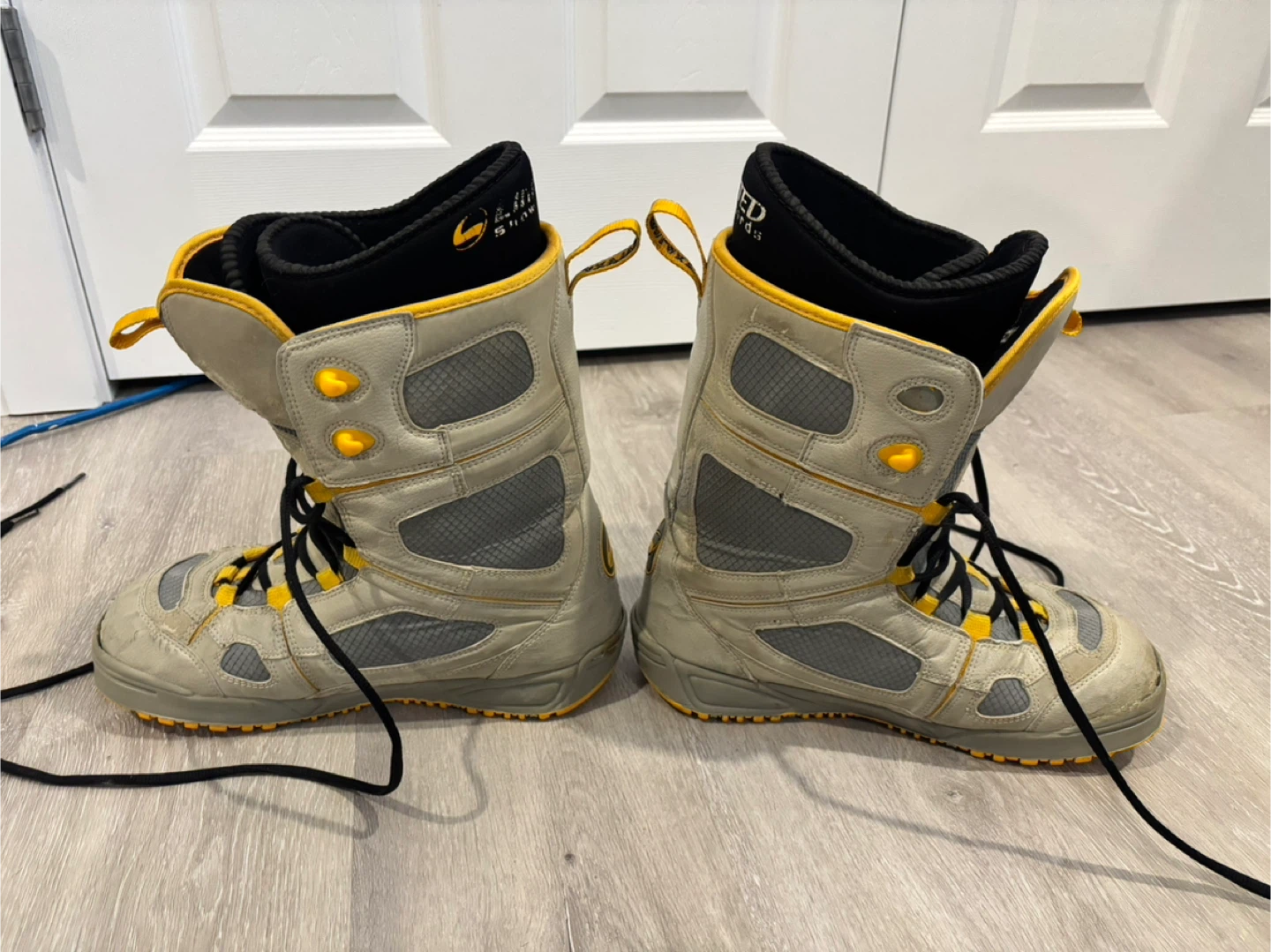 LIMITED Snowboard Boots Size 10 - photo 3