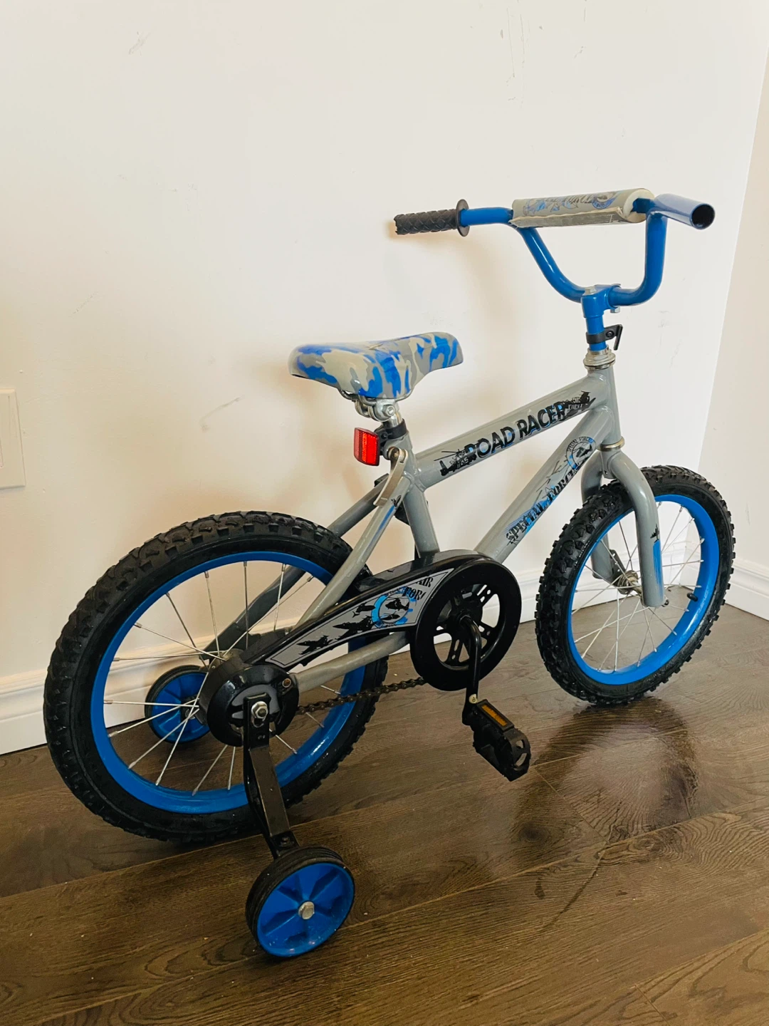 Kids' Road Racer Bike with Training Wheels - photo 2