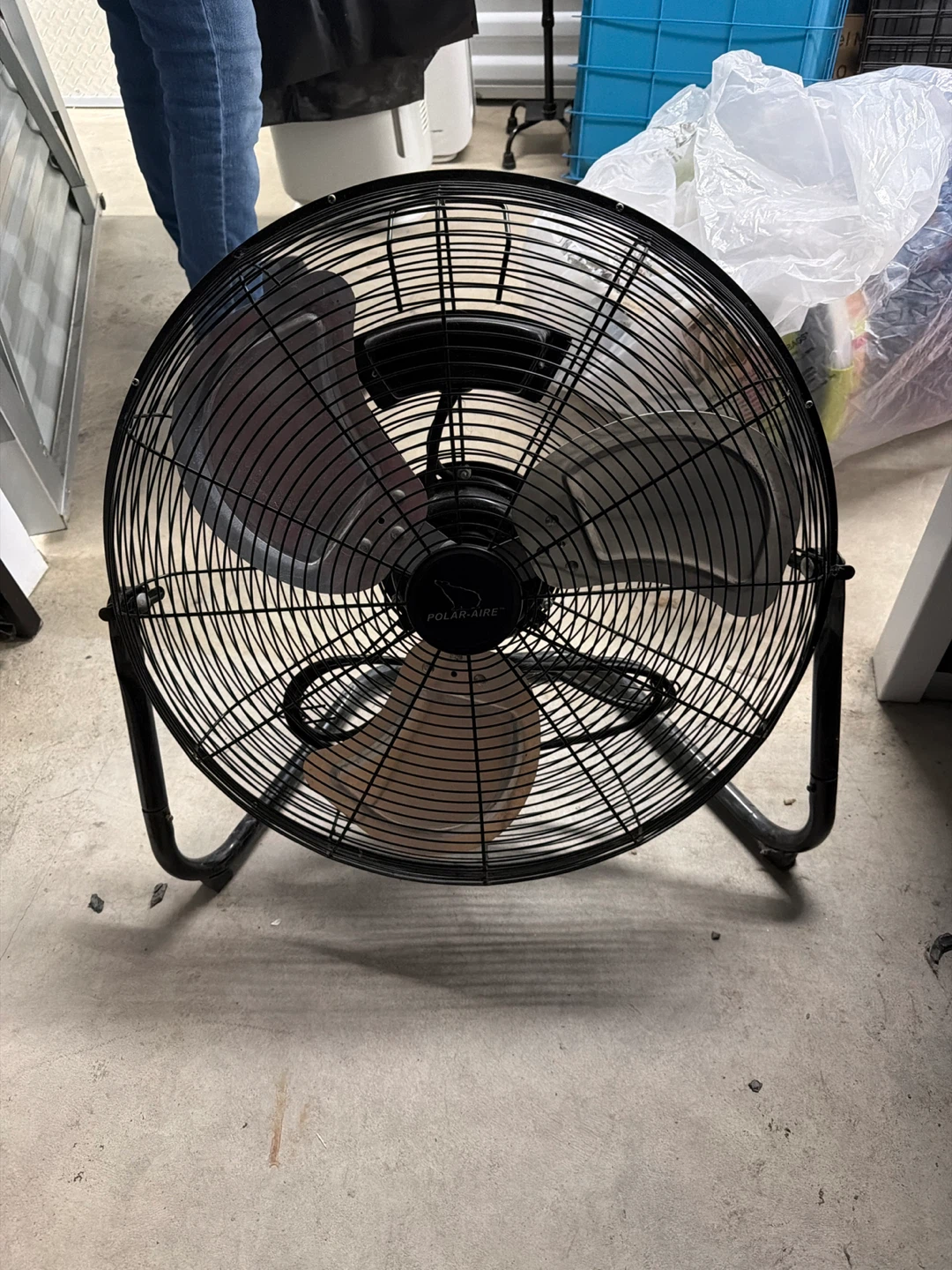 Polar-Aire 20-Inch Black Metal Floor Fan
